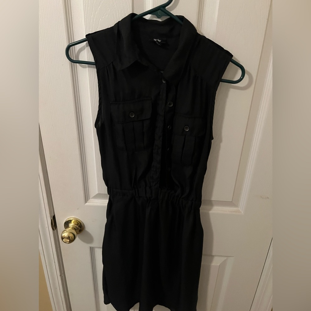 🥰3/$25😍 Black shirt dress.